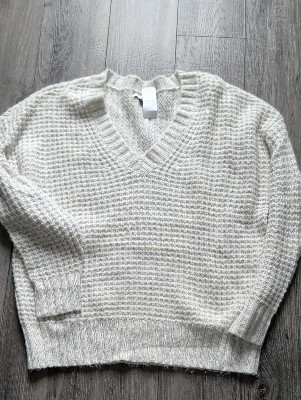 American Eagle Outfitters Cream V-Neck Waffle Knit Sweater